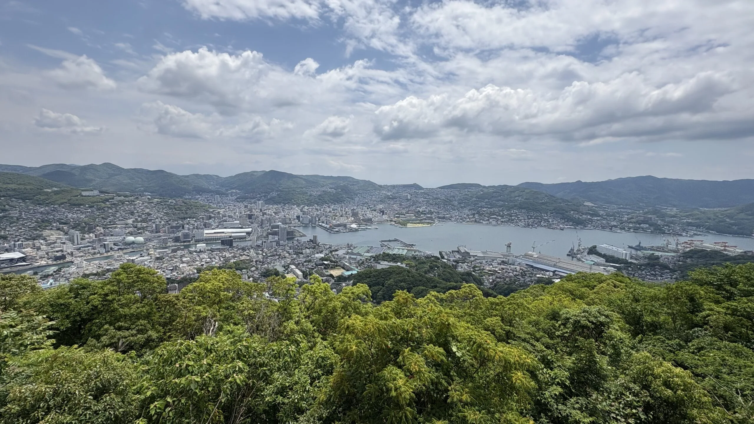 《卯酉西海道：记北九州荒行》